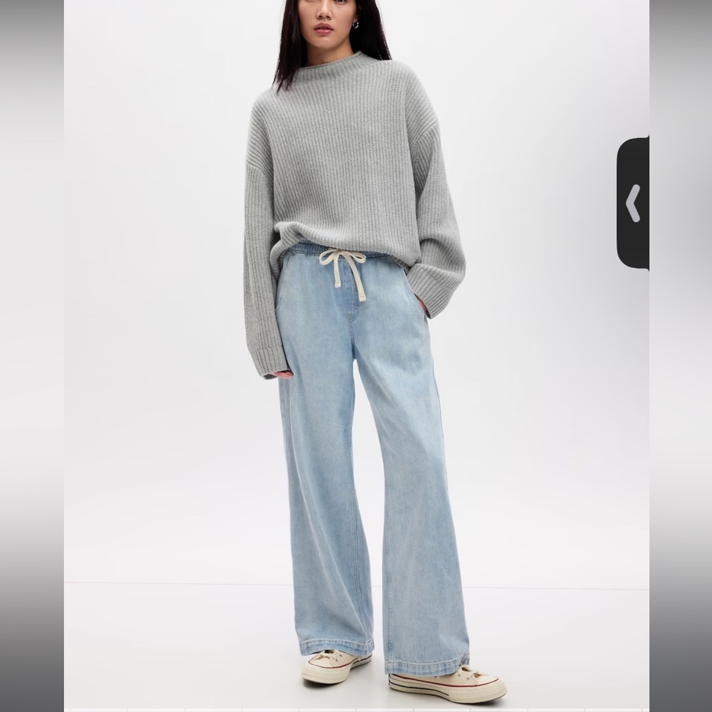 High Rise Wide-Leg Pull-On Jeans